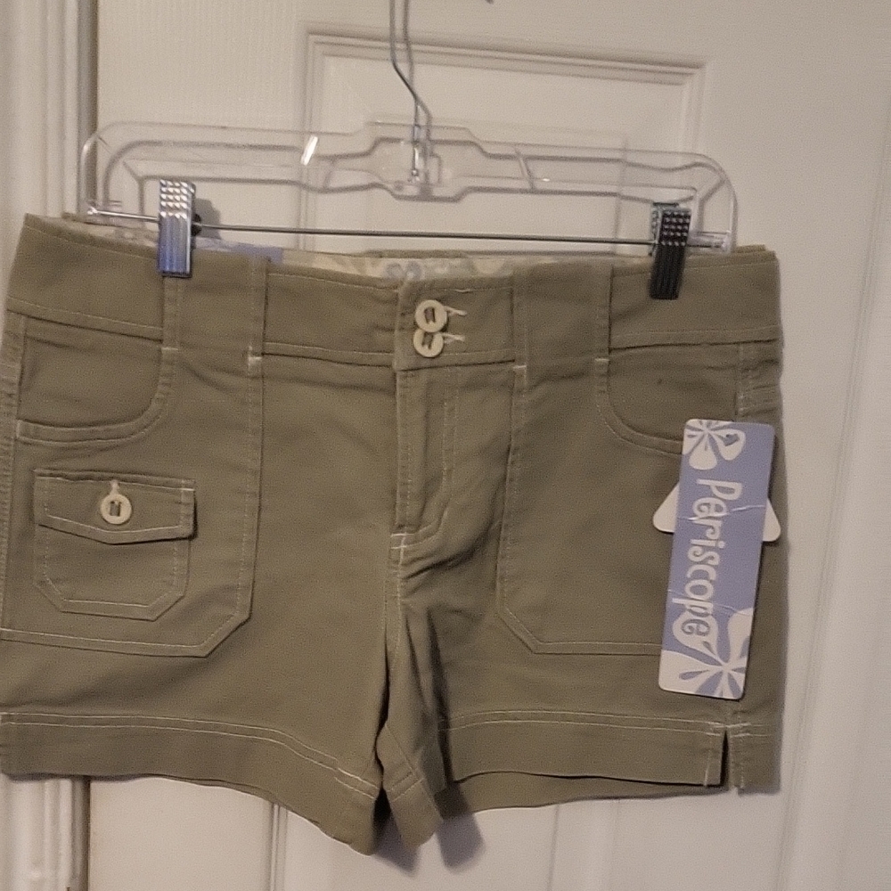 NWT Periscope Women's Khaki  Shorts